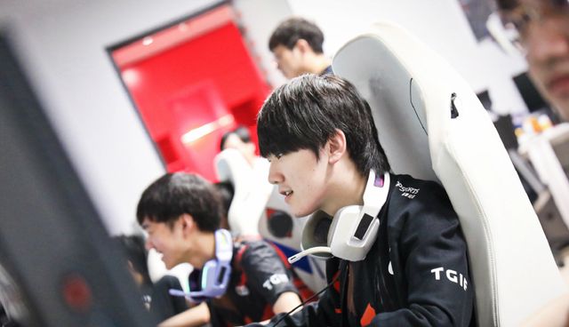 球员来提高 球员来提高