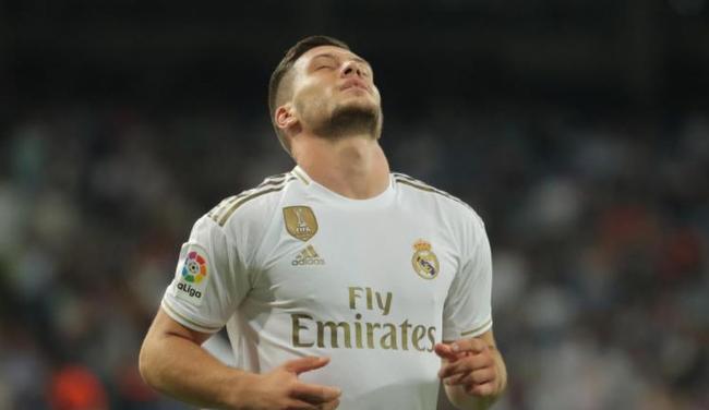 他的背身拿 他的背身拿