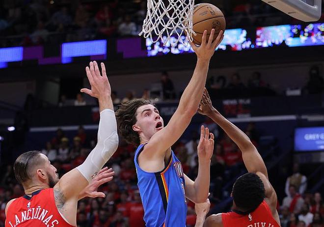 进攻端由森 进攻端由森