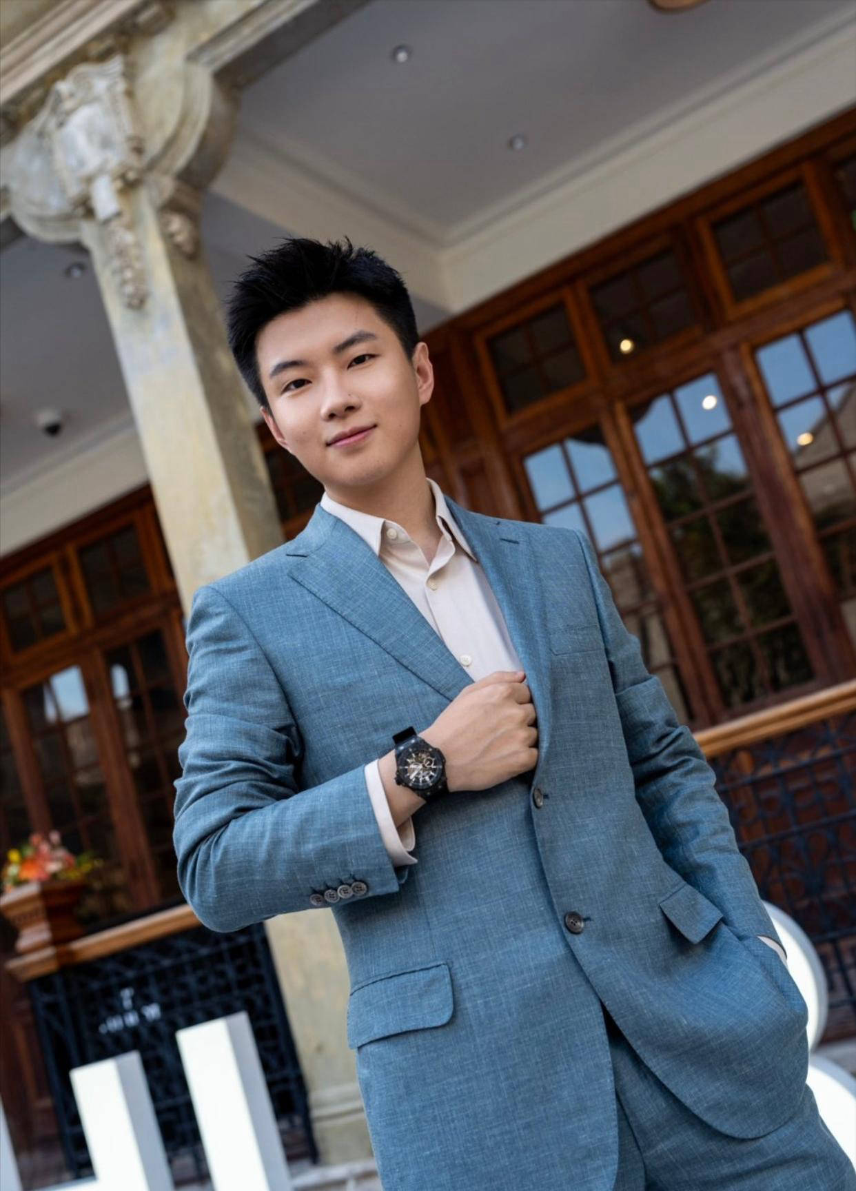 许尔策勒这 许尔策勒这