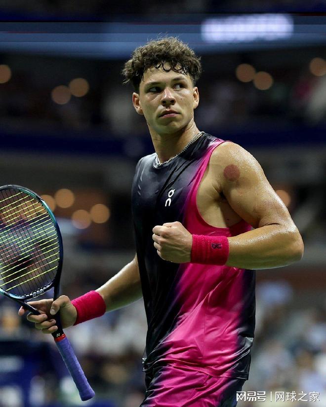 [中超]吴曦进球于汉超破门 上海申花客胜北京国安