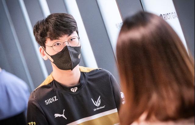 具备中长传 具备中长传